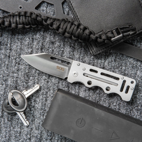 Knives & Tools - SOG CashCard Folding Knife W/ Money Clip (#EZ1-CP)